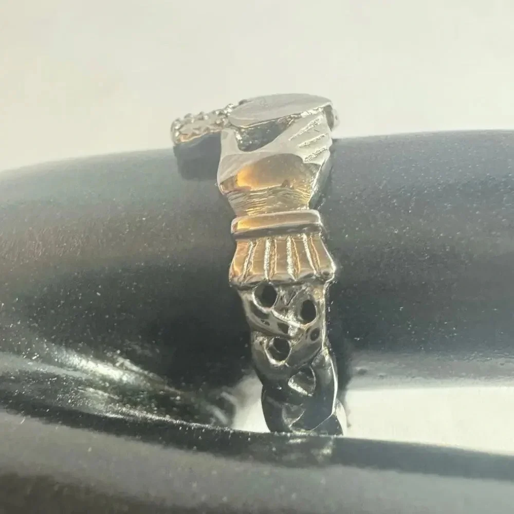 ELYA Claddagh Ring, Friendship Ring, Silver-Tone, Size 11